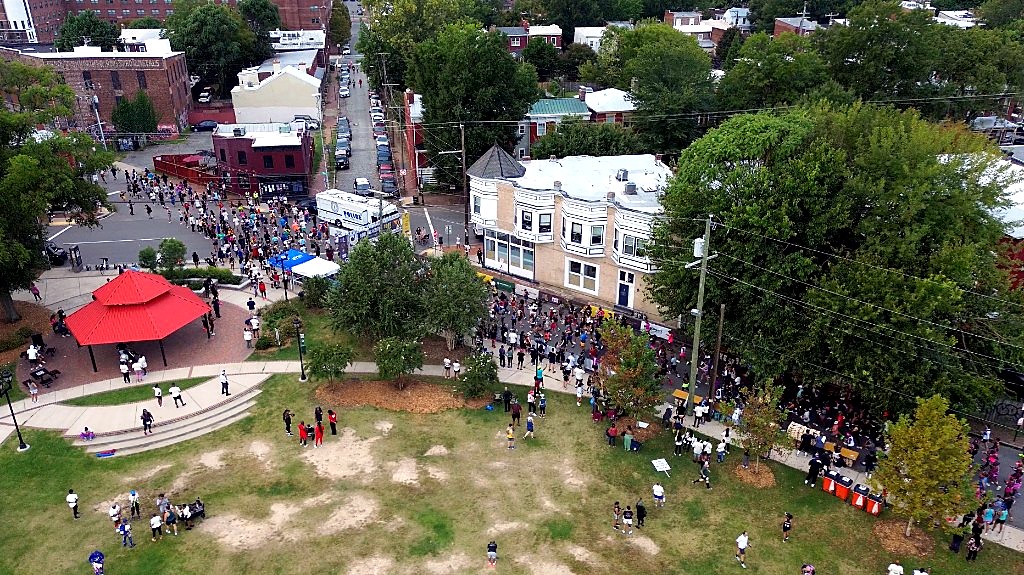 Aerial view of Abner Clay Park, the red gazebo, and Jackson Ward streets during Run Richmond 16.19